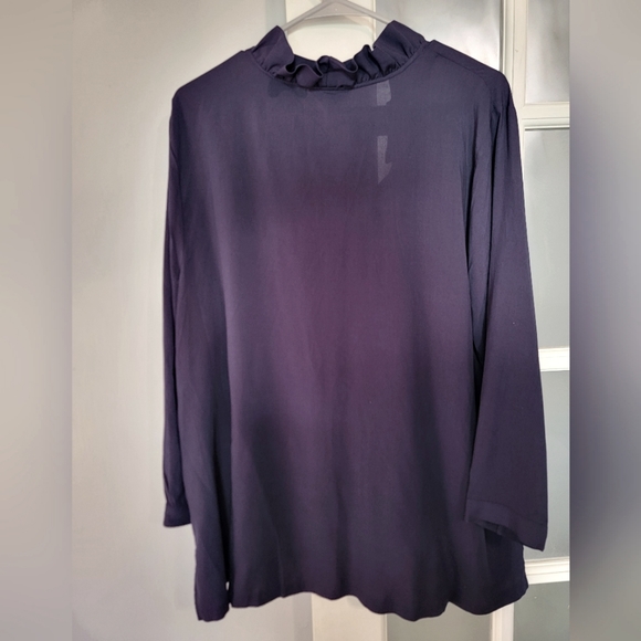 Crown & Ivy NWT Ruffle Neck Blouse XXL Navy - Picture 8 of 10